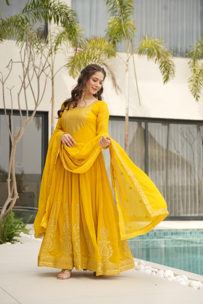 PREMIUM DESIGNER READYMADE GOWN